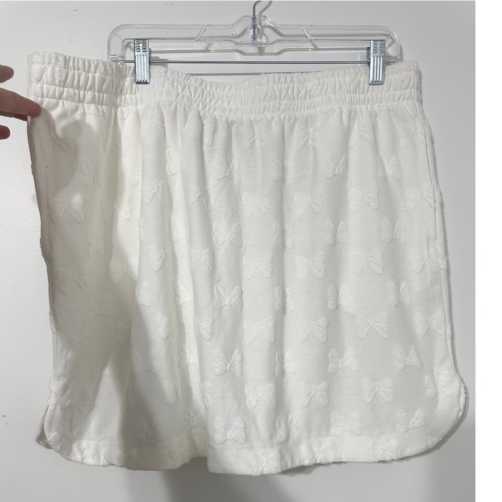 Disney Minnie Mouse Lounge Set Womens White Textured 3D Bow Top and Shorts L